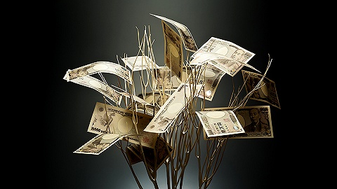 Japanese bonds suffe