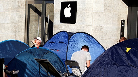 iPhone 7 pre-sales a