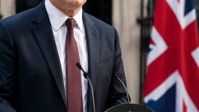 UK Plans to Mandate Trusted News on Social Media Platforms