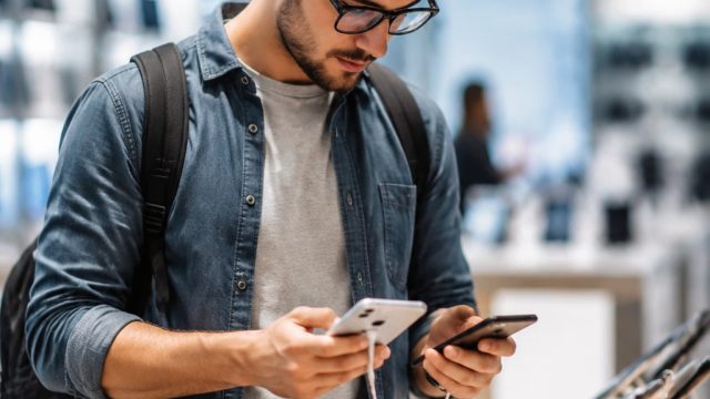 Savvy Shoppers: Unlocking the Best Tech Bargains This Season