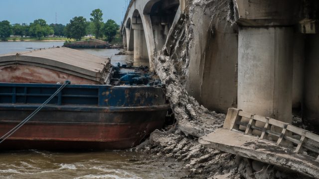Shands Bridge Closes Following Barge Collision: Impacts and Updates